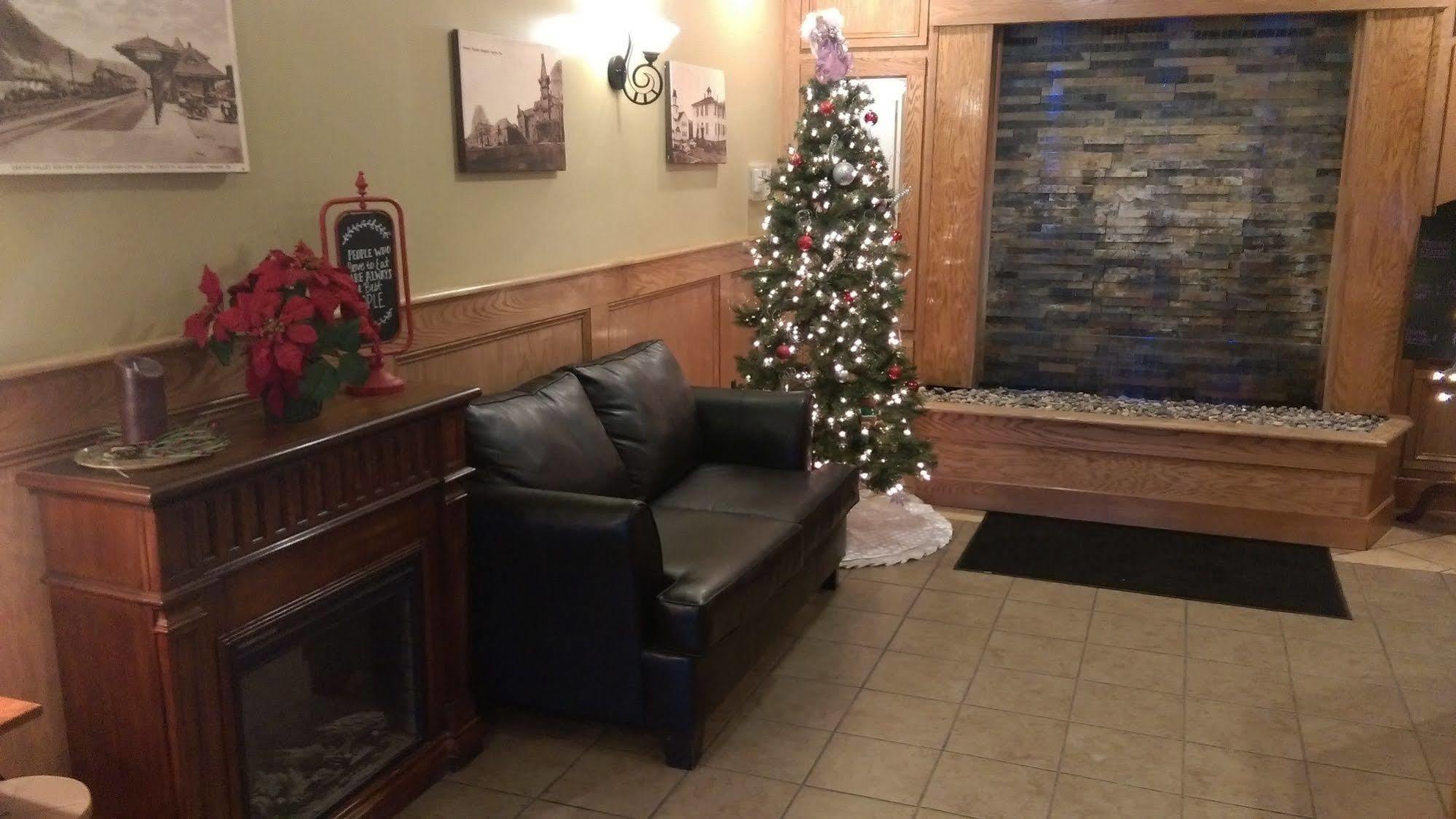 The Riverstone Inn Towanda Buitenkant foto